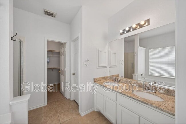 Building Photo - 510 Wildberry Ct