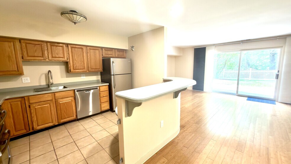 Building Photo - 26 Lions Ln