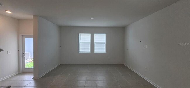 Building Photo - 2557 Rider Rain Ln