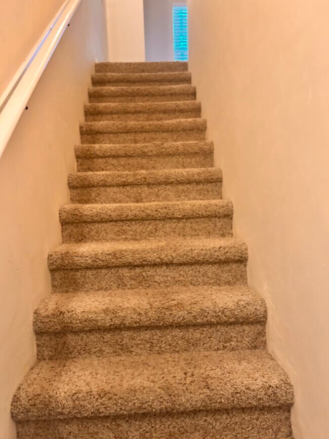 Building Photo - 250 SW 145th Dr