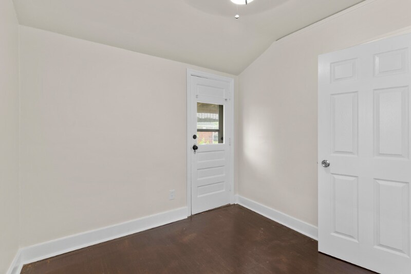 Building Photo - 3460 Haverhill St
