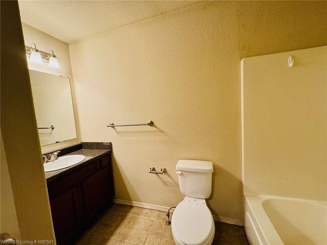 Building Photo - 6510 Huntington Ct