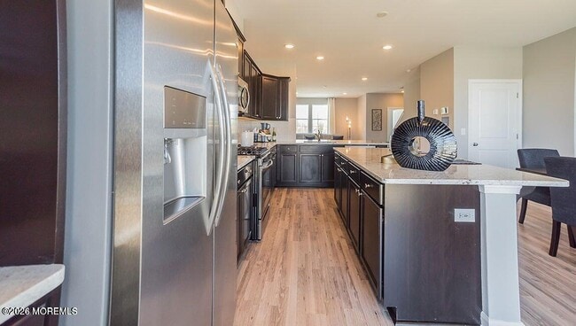 Building Photo - 293 Mantoloking Dr