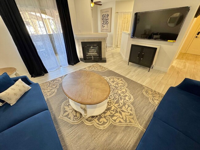 Building Photo - BEAUTIFUL 1 BEDROOM, 1 BATH CONDO FOR RENT...