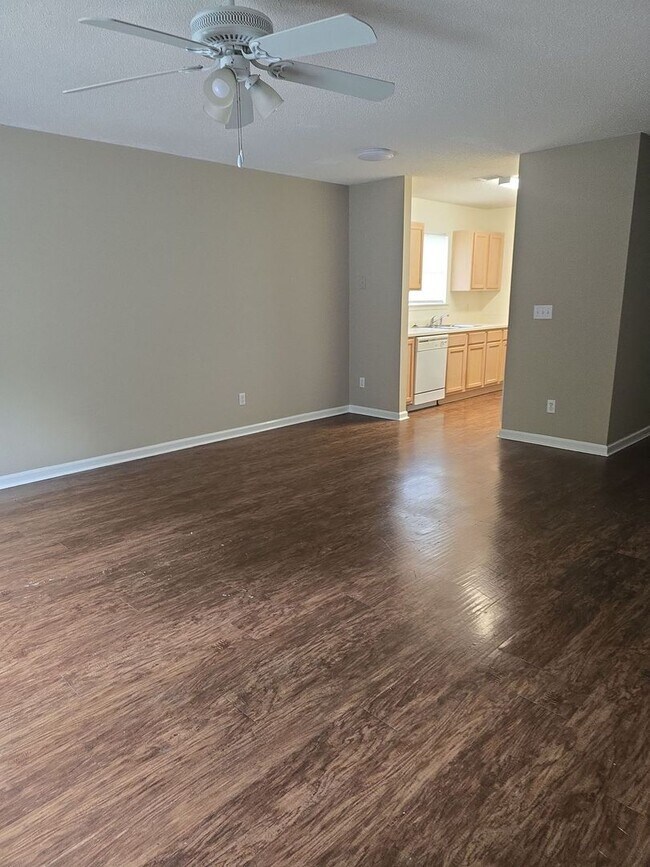 Building Photo - Savannah 2 Bed Townhome for Rent