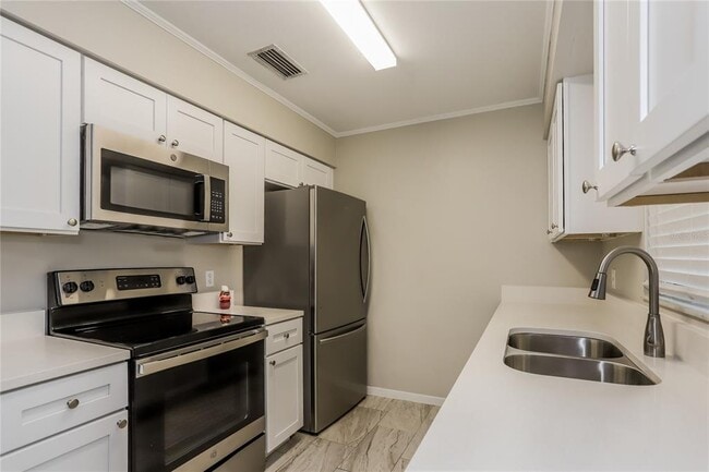 Building Photo - 1552 Foxridge Run SW