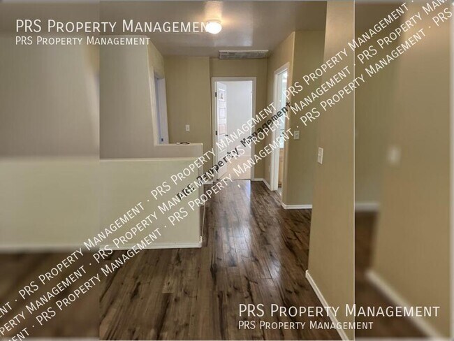 Building Photo - 4222 E Windsor Dr
