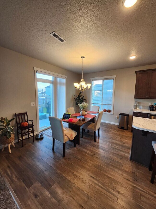 Building Photo - Charming 3-Bedroom, 2-Bath Home with Spaci...