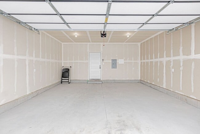 Building Photo - 455 Blue Spruce
