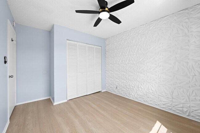 Building Photo - 3258 Coral Ridge Dr