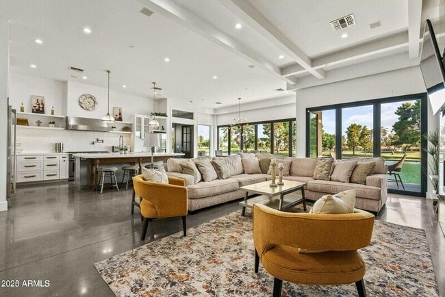 Building Photo - 7861 E Vía Marina