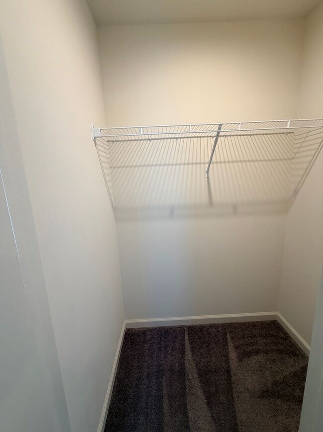 Building Photo - 15545 Westmoor Ave