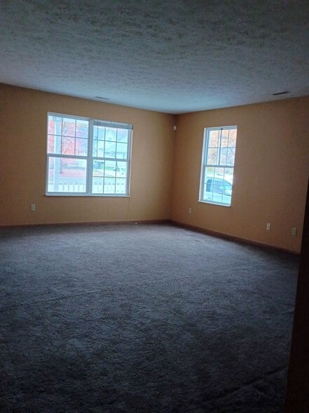 Building Photo - 2960 Megan Cir