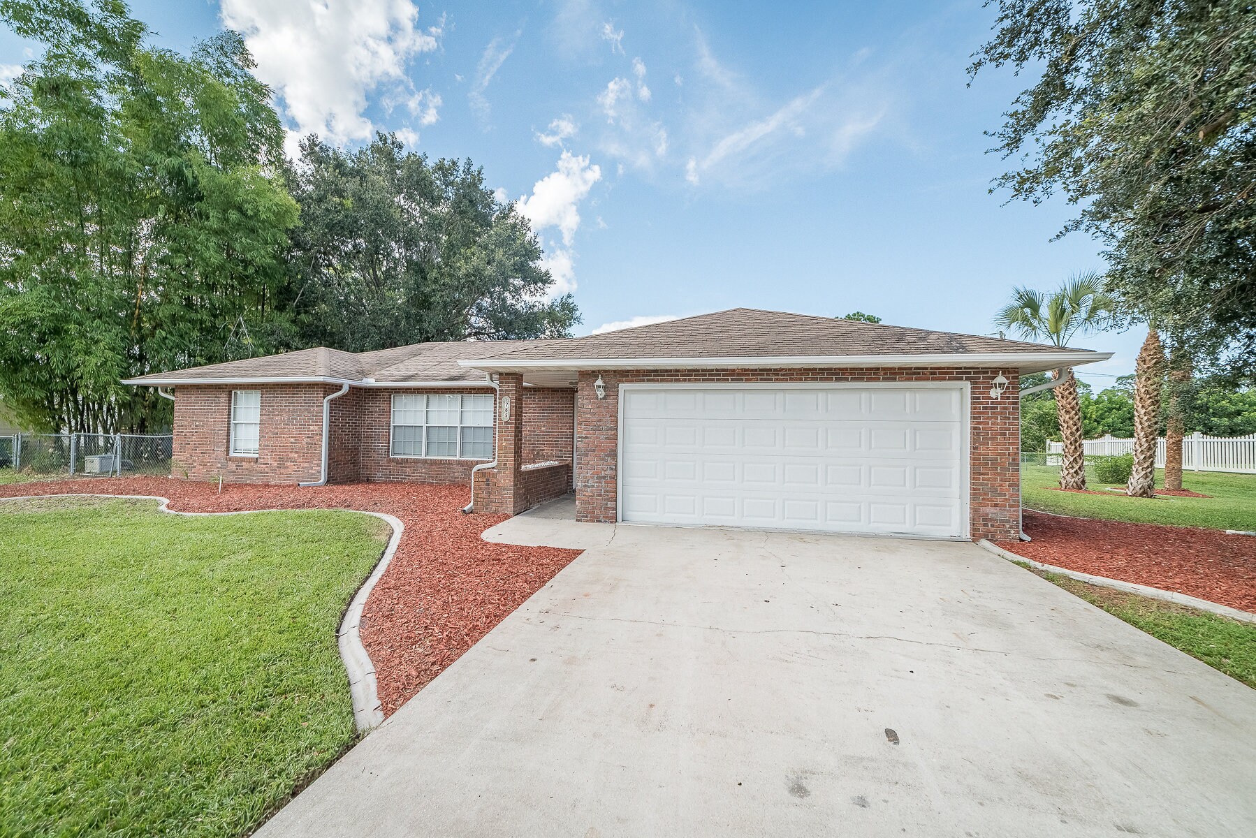 Nice pool home with big back yard - 785 Hawser St NE