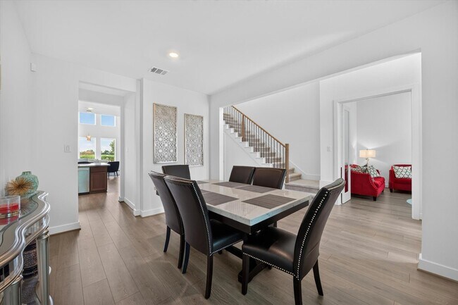 Building Photo - 7410 Wildrye Mdw Ln
