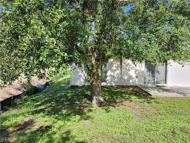 Building Photo - 943 Homestead Rd S