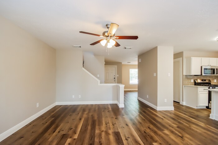 Building Photo - 21928 New Forest