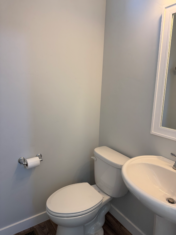 Building Photo - 719 E 380 S
