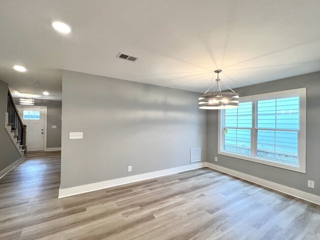 Building Photo - For Lease - 3 Bed, 2.5 Bath, 1515sqft Townhome, Lebanon, TN