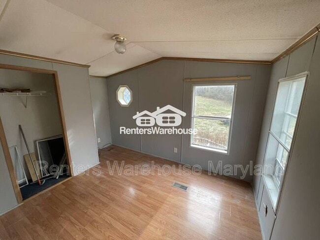 Building Photo - 159 Waibel Rd