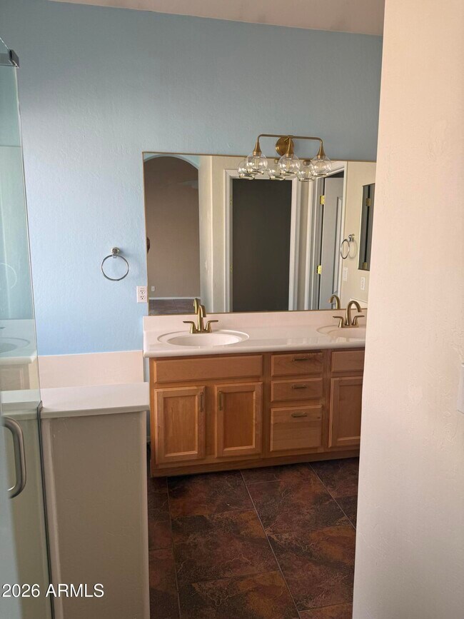 Building Photo - 8136 W Laurel Ln