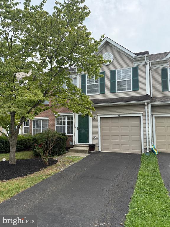 Building Photo - 43 Honey Locust Ln