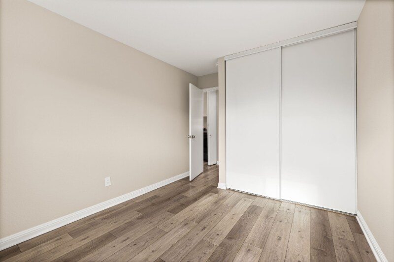 Building Photo - 135 Southwind Dr