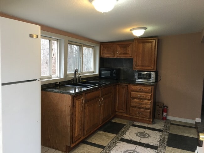 Building Photo - 15 Stanton Trail