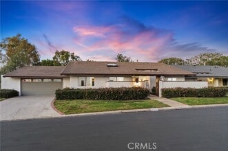 Building Photo - 2111 Vista Dorado