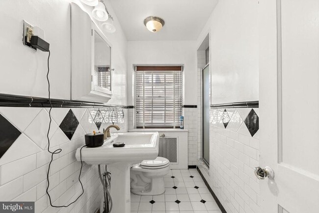 Building Photo - 5046 W Nevada St