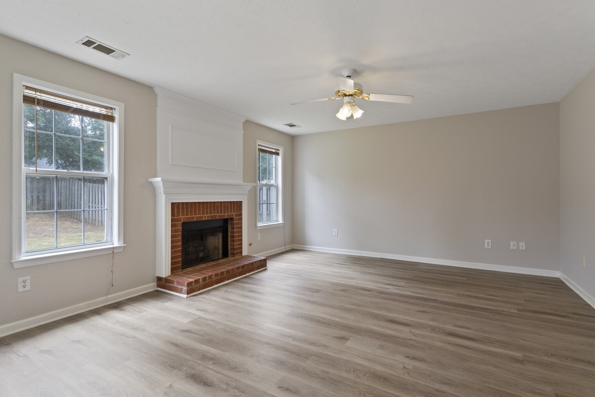 Building Photo - 2325 Winthrope Way Dr