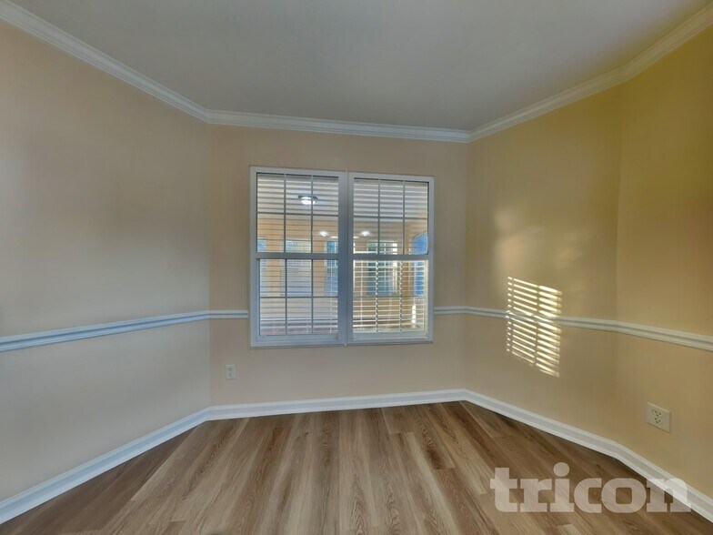 Building Photo - 7617 Senators Ridge Dr