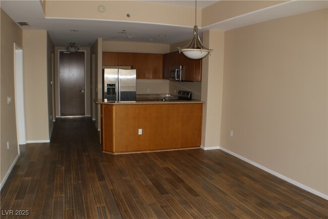 Building Photo - 8255 S Las Vegas Blvd