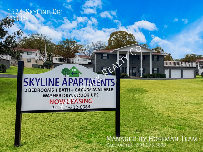 Primary Photo - 1576 Skyline Dr
