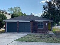 Building Photo - Open concept floor plan in Central Pfluger...