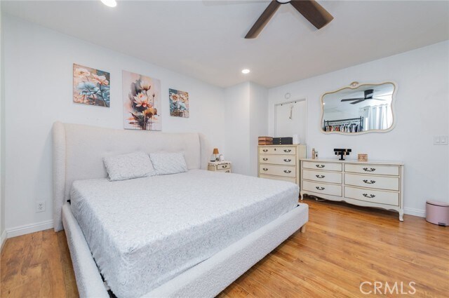 Building Photo - 7 Fairside