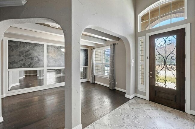 Building Photo - 8501 High Summit Ln