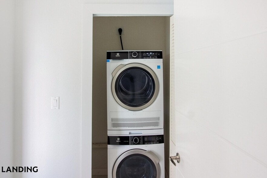 Building Photo - 25850 SW 140th Ct