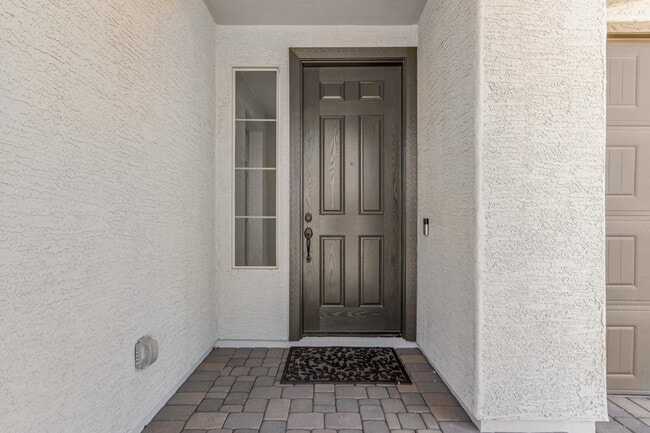 Building Photo - 14807 W Soft Wind Dr