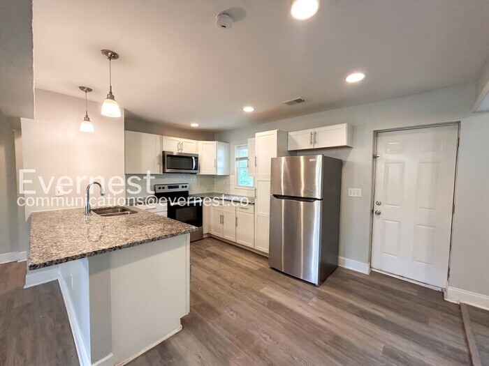 Building Photo - 438 Lanier St NW