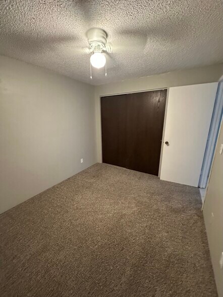 Building Photo - 226 W 21st Ave