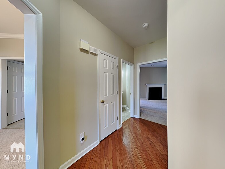 Building Photo - 2509 Kentford Ct