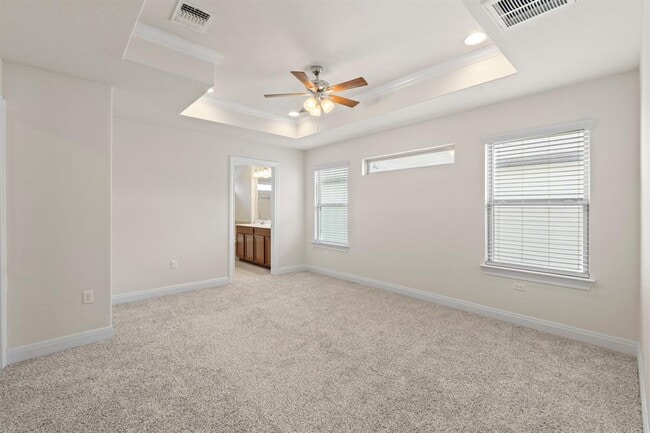 Building Photo - 14011 Hedera Dr