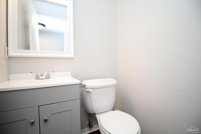 Building Photo - 7225 Dogwood Terrace Dr