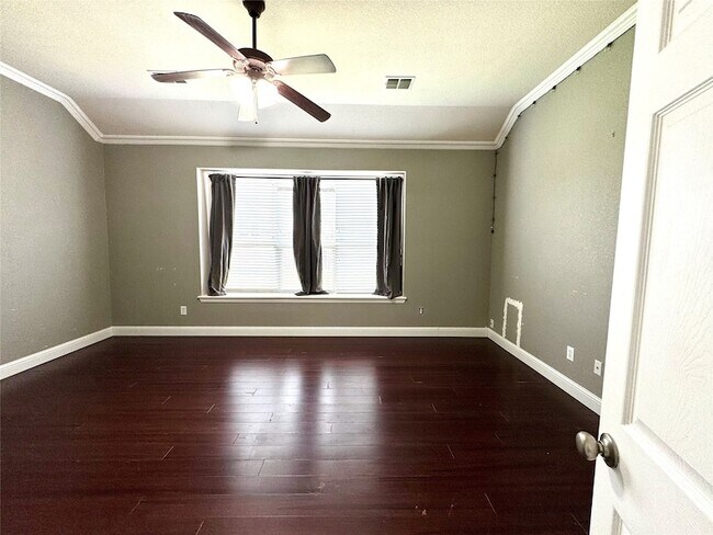 Building Photo - 3817 Edward Dr
