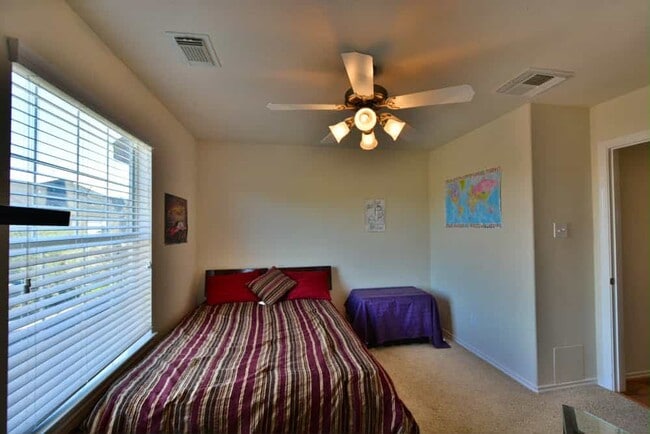 Building Photo - 3205 Victorian Manor Ln