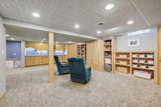 Building Photo - 14445 Cameron Ct