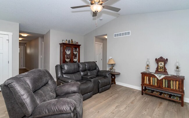 Building Photo - 508 Wicker Dr.
