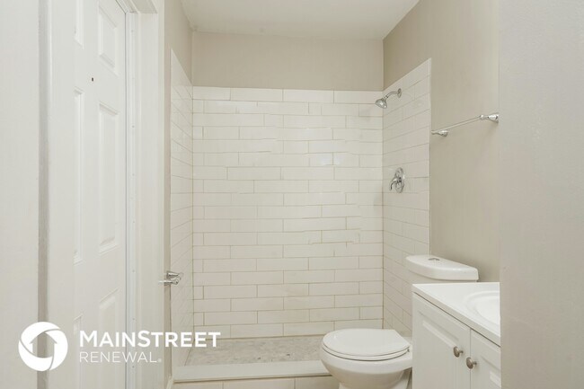 Building Photo - 1010 N Lavon Ave