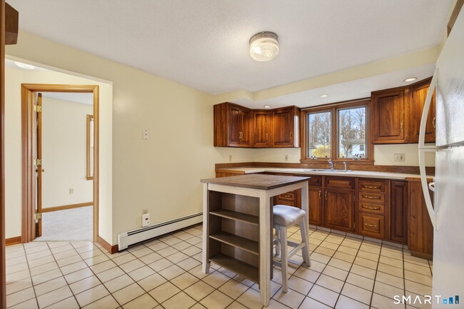 Building Photo - 329 Howd Rd